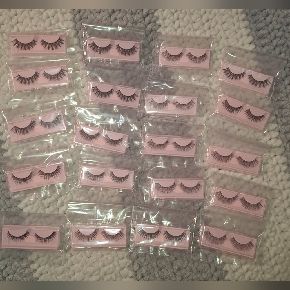 2 Sets of Mystery Lashes